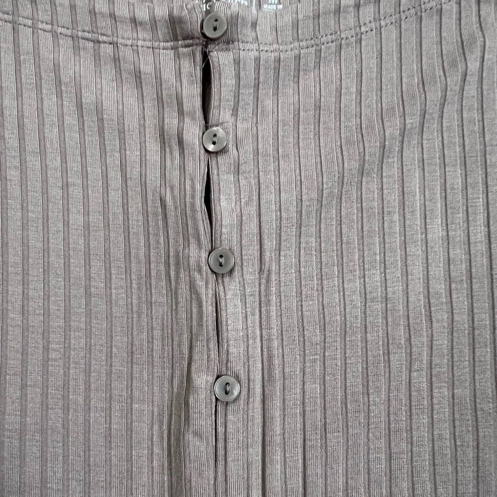 Abercrombie Top - Picture 5 of 5